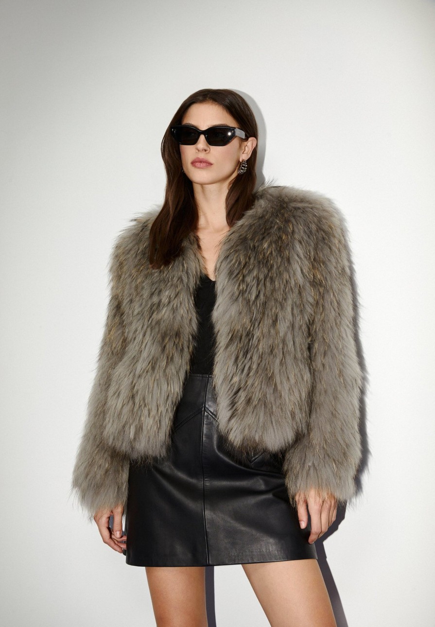 Hot scalperscompany Cropped Faux Fur Coat