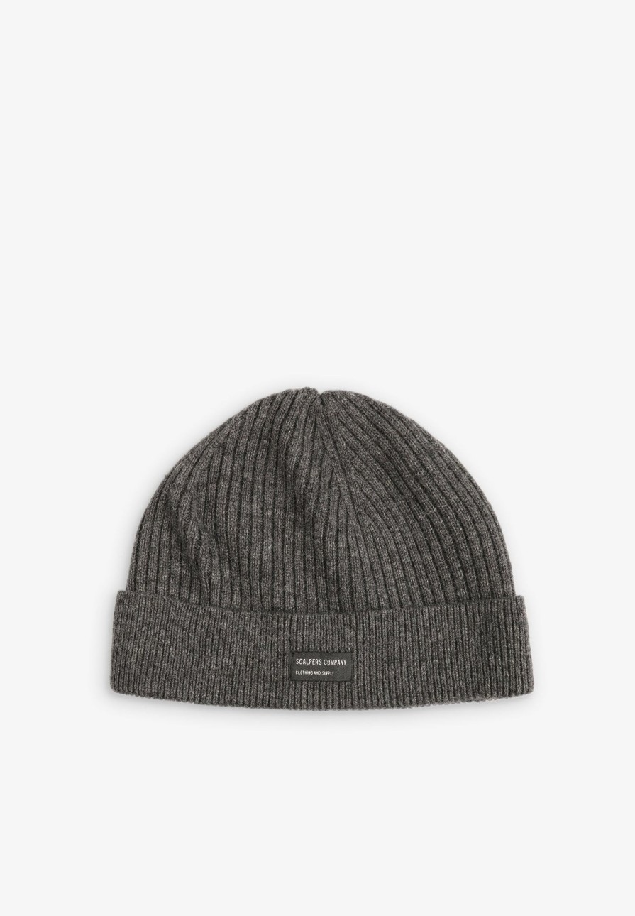 Hot scalperscompany Ribbed Beanie Hat